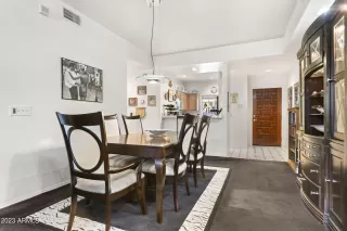 Photo #6: 6582970 Listing