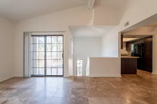 Photo #3: 6583105 Listing