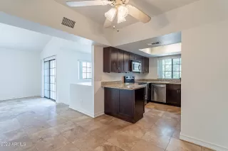 Photo #6: 6583105 Listing