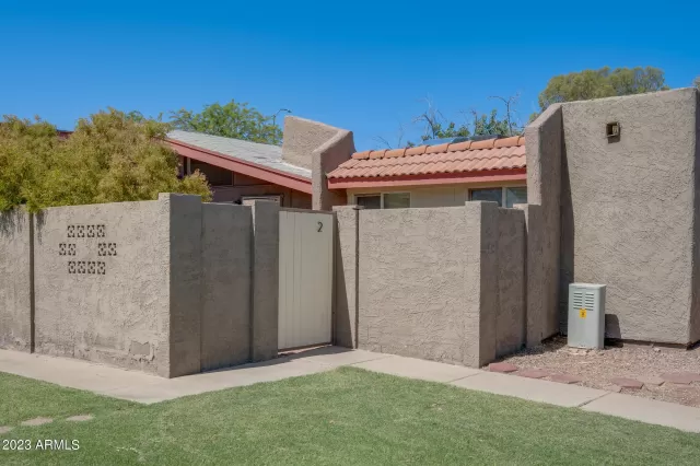 MLS: 6583138 Condo For Sale