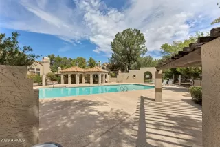 Photo #5: 6583156 Listing