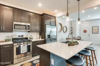 Photo #1: 6583169 Listing 