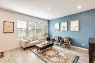 Photo #2: 6583169 Listing 