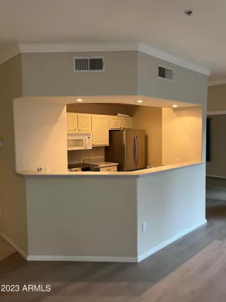 Photo #6: 6583342 Listing