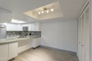 Photo #1: 6583654 Listing 