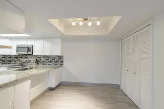 Photo #2: 6583654 Listing 