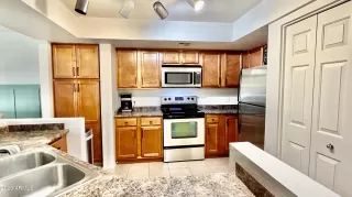 Photo #4: 6583730 Listing