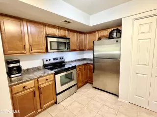 Photo #5: 6583730 Listing