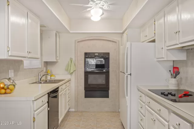 MLS: 6583792 Condo For Sale