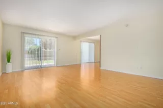 Photo #5: 6583792 Listing 