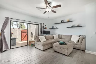 Photo #6: 6584108 Listing