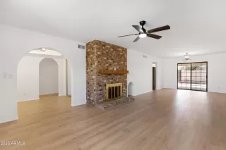 Photo #6: 6585007 Listing