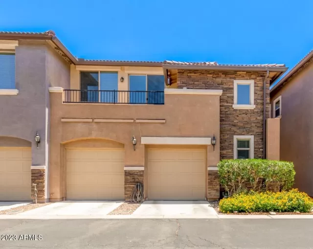 MLS: 6585123 Condo For Sale