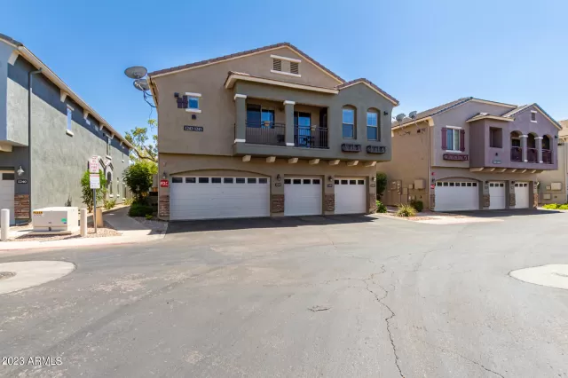 MLS: 6585149 Condo For Sale