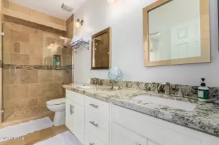 Photo #2: 6585240 Listing