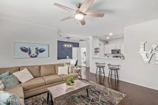 Photo #4: 6585290 Listing