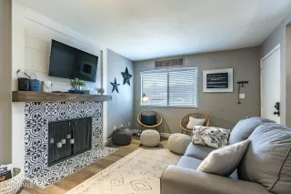 Photo #5: 6585491 Listing