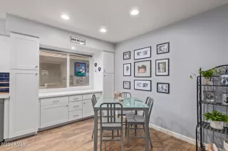 Photo #3: 6585712 Listing