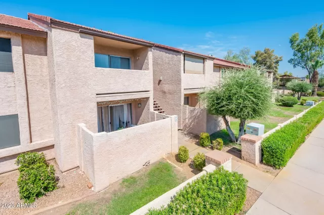 MLS: 6585874 Condo For Sale