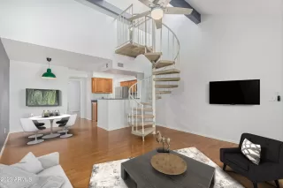 Photo #4: 6586005 Listing 