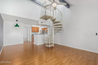 Photo #5: 6586005 Listing 