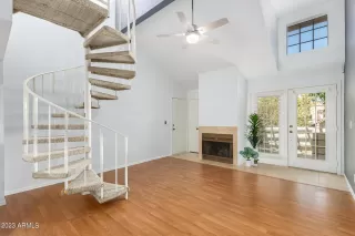 Photo #6: 6586005 Listing 