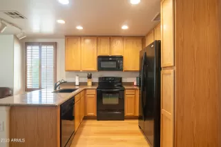 Photo #4: 6586006 Listing