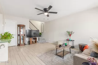 Photo #3: 6586076 Listing