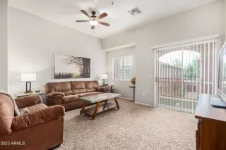 Photo #3: 6586094 Listing