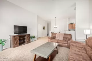 Photo #4: 6586094 Listing