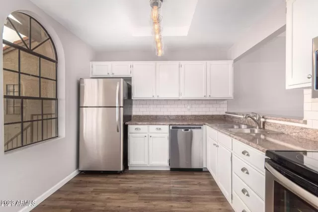 MLS: 6586164 Condo For Sale