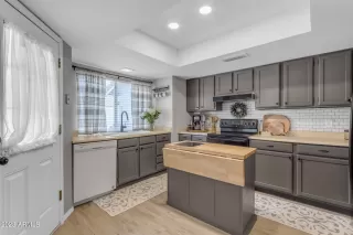 Photo #1: 6586297 Listing