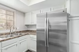 Photo #4: 6586802 Listing