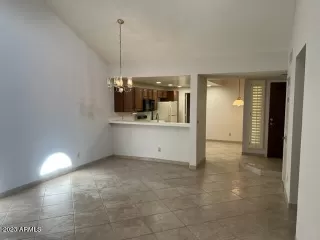 Photo #4: 6586807 Listing 