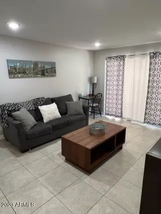 Photo #1: 6586867 Listing