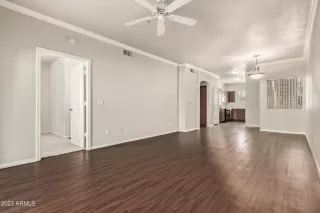 Photo #6: 6587248 Listing