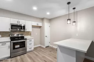 Photo #1: 6587306 Listing