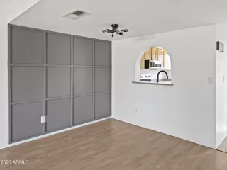 Photo #5: 6587331 Listing