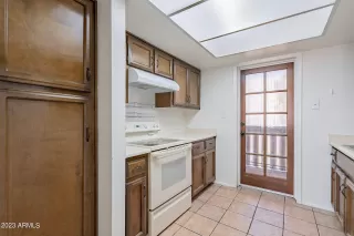 Photo #6: 6587529 Listing