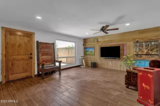 Photo #5: 6587930 Listing