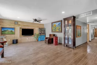 Photo #6: 6587930 Listing