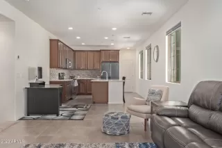 Photo #6: 6588046 Listing