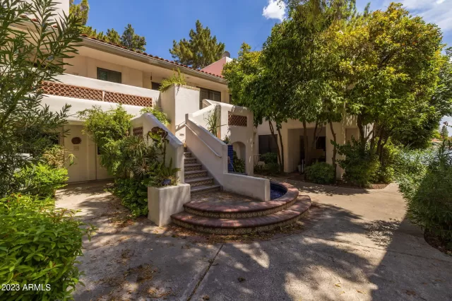 MLS: 6588074 Condo For Sale