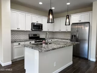 Photo #1: 6588340 Listing 