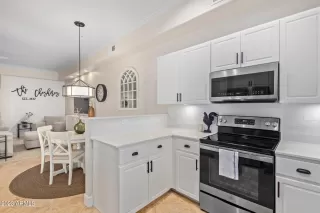 Photo #4: 6588457 Listing