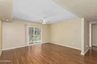 Photo #6: 6588553 Listing