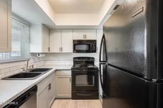 Photo #2: 6588564 Listing 