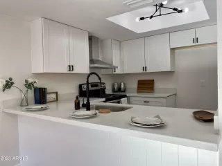 Photo #4: 6588607 Listing