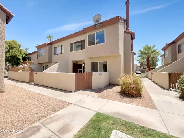 MLS: 6588660 Condo For Sale