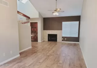 Photo #2: 6588668 Listing